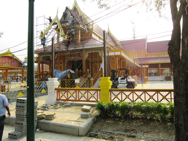 royal-crematorium-2.gif